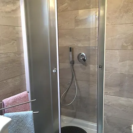 Con Due Letto Sala Cucina Bagno L'edera Di Gavina Konukevi