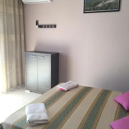 Con Due Letto Sala Cucina Bagno L'edera Di Gavina Konukevi